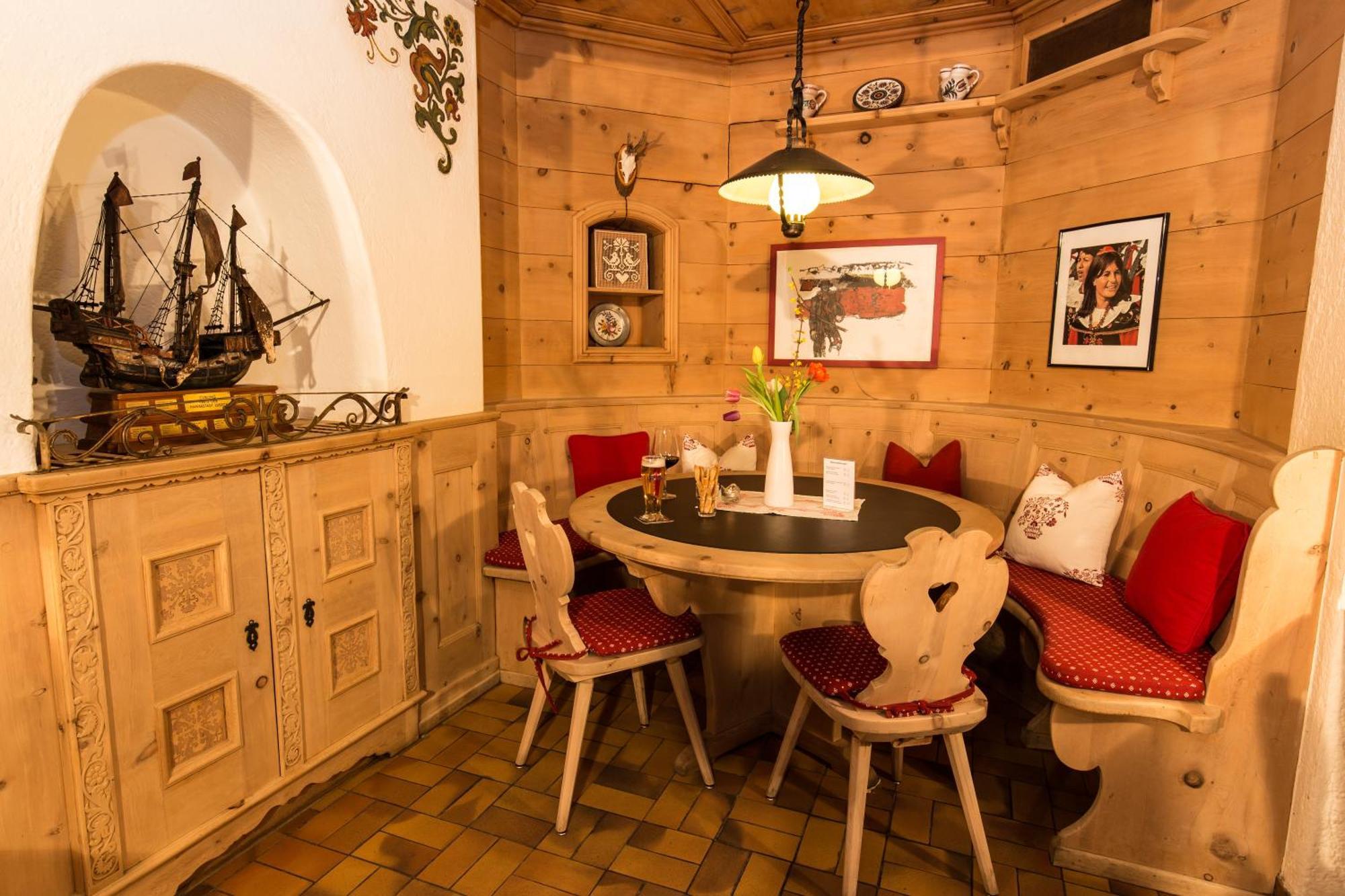 Hotel Restaurant Gabriel Scuol Luaran gambar