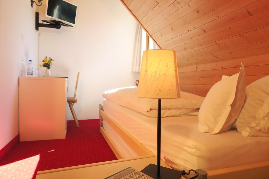 Hotel Restaurant Gabriel Scuol Luaran gambar