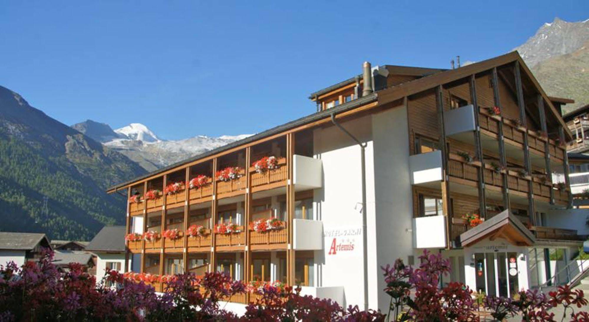 Hotel Restaurant Gabriel Scuol Luaran gambar