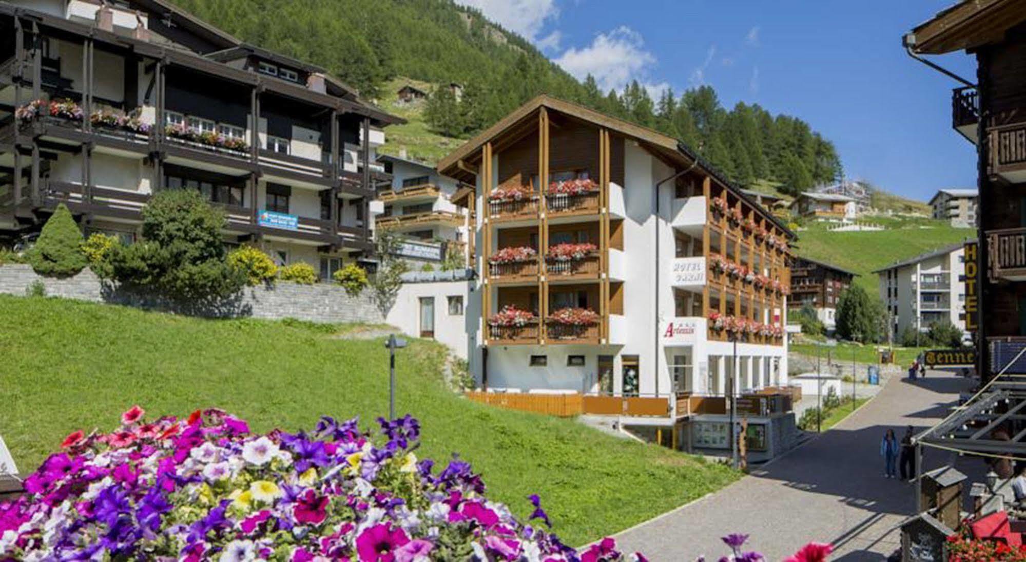 Hotel Restaurant Gabriel Scuol Luaran gambar