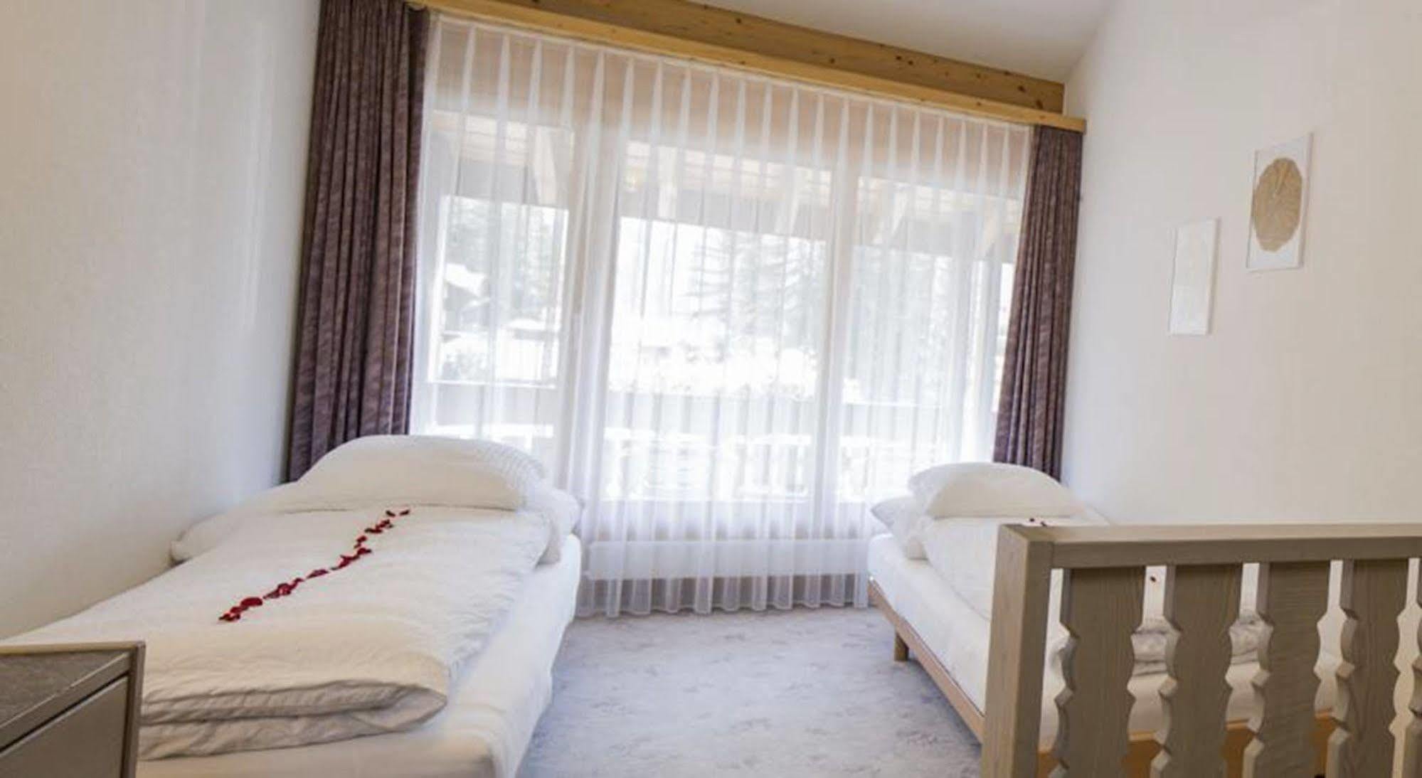 Hotel Restaurant Gabriel Scuol Luaran gambar